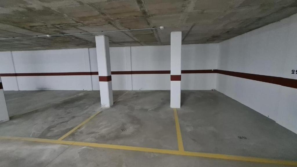 Schoene Wohnung Mit Pool , Wi-Fi Und Privat Garage Торевиеха Екстериор снимка