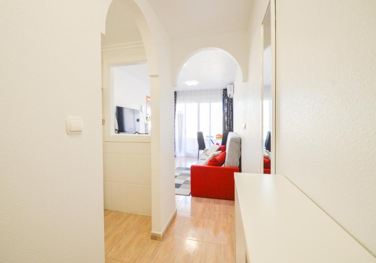 Schoene Wohnung Mit Pool , Wi-Fi Und Privat Garage Торевиеха Екстериор снимка