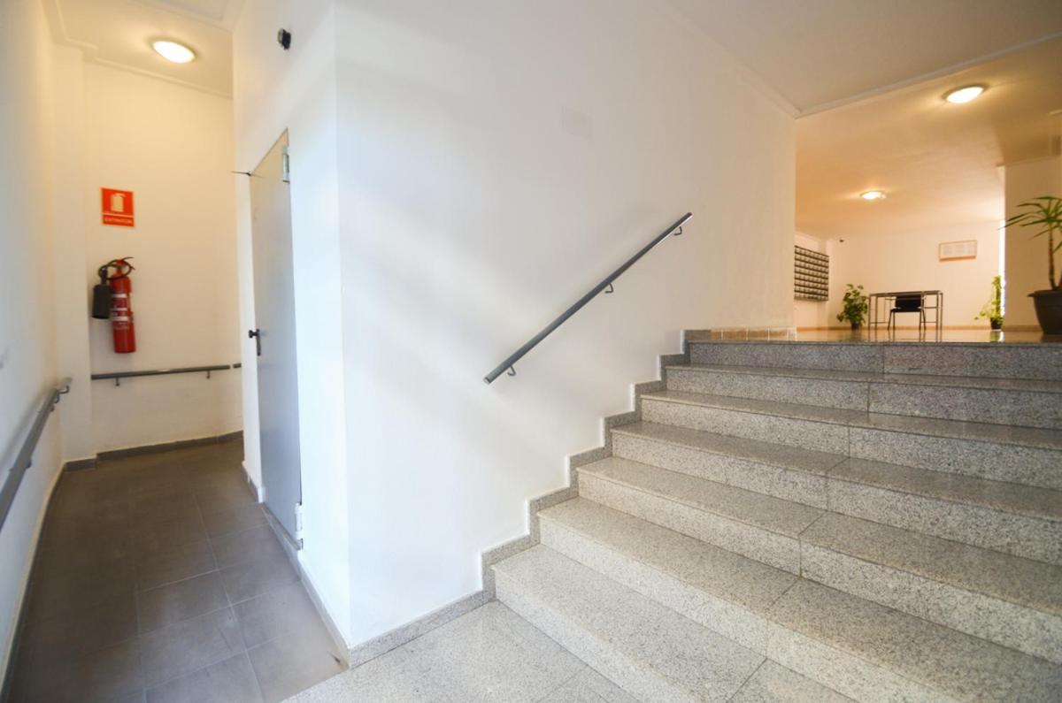Schoene Wohnung Mit Pool , Wi-Fi Und Privat Garage Торевиеха Екстериор снимка
