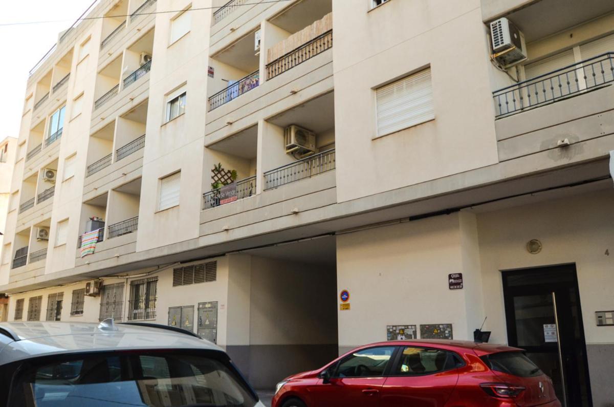 Schoene Wohnung Mit Pool , Wi-Fi Und Privat Garage Торевиеха Екстериор снимка